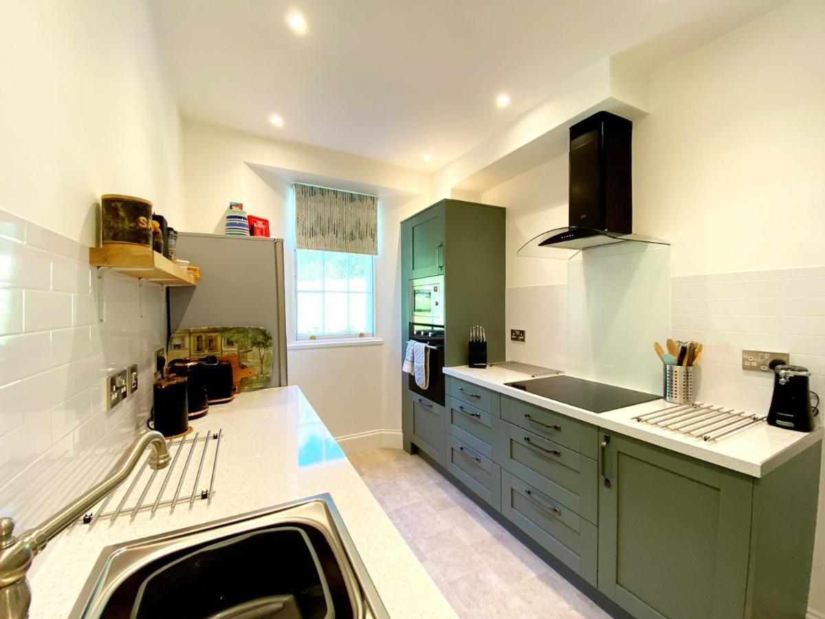 Tramontane Apartment At Hesketh Crescent Torquay Exterior foto