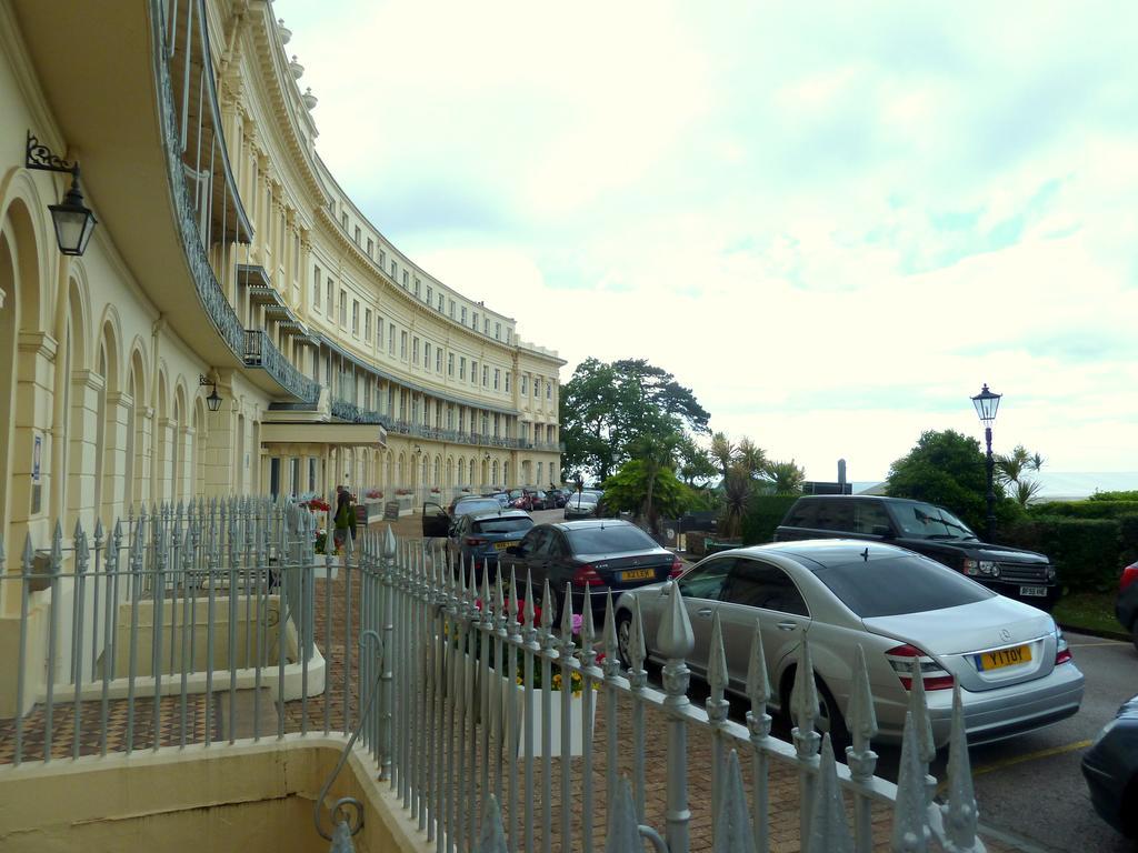 Tramontane Apartment At Hesketh Crescent Torquay Habitación foto